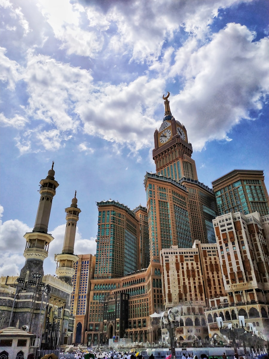 Qatar EOR payroll compliance
