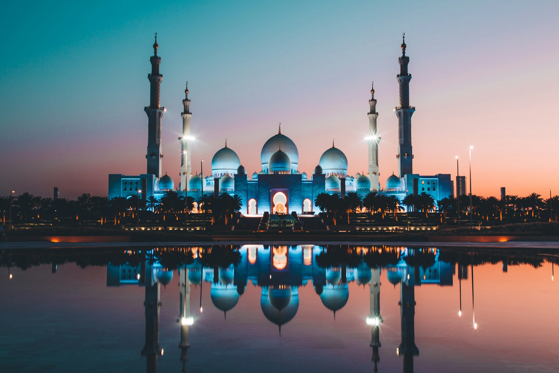 United Arab Emirates EOR payroll compliance